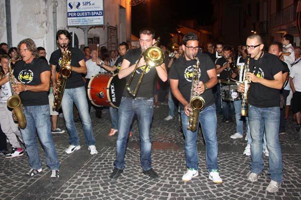 Street band